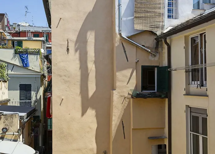 Sui Tetti Del Centro Di By Wonderful Italy Génova